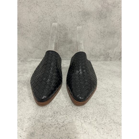 Marc Fisher LTD.  Women's Garren Black Woven Leather Mules Size 6.5 - Picture 8 of 9